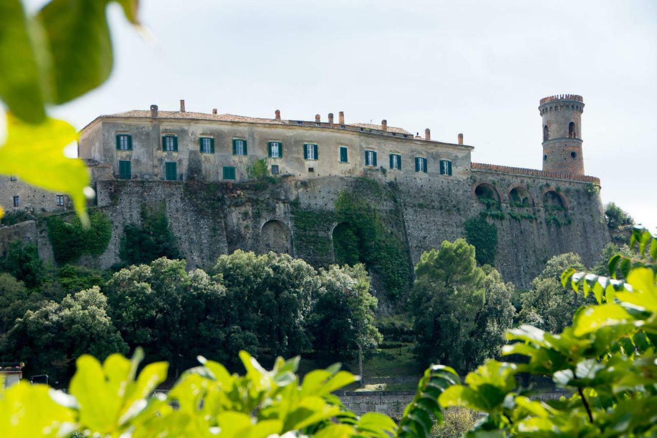 Castello Di Caccuri Suites ภายนอก รูปภาพ