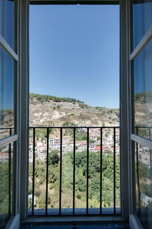 Castello Di Caccuri Suites ภายนอก รูปภาพ